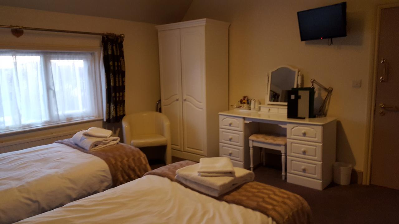 The Stag Hotell Northwood  Exteriör bild